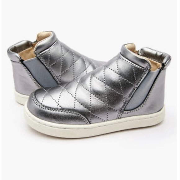 OLD SOLES Gently Used Sz 30 Silver/Pewter Quilted Leather Zipper Sneakers - Picture 9 of 9